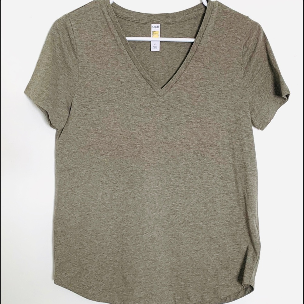 Lole V-Neck Short Sleeve Top Gray Sz s/p NWOT🎈🎈🎈